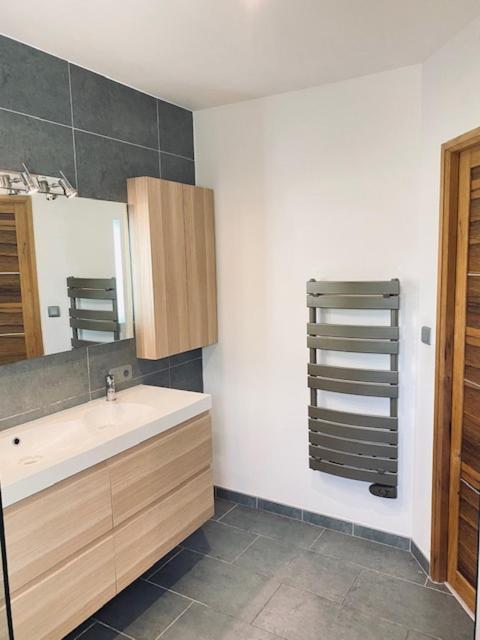 Jolie Maison De 110 M 2, Pour 6 Personnes, Au Calme, Avec Piscine Les Cordiers Exterior foto